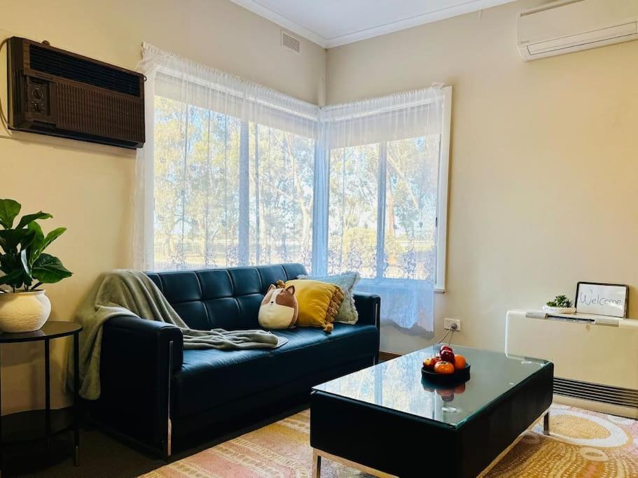 Vic Horsham, Unit 1, Paddy's Golden Patch Apartment Horsham